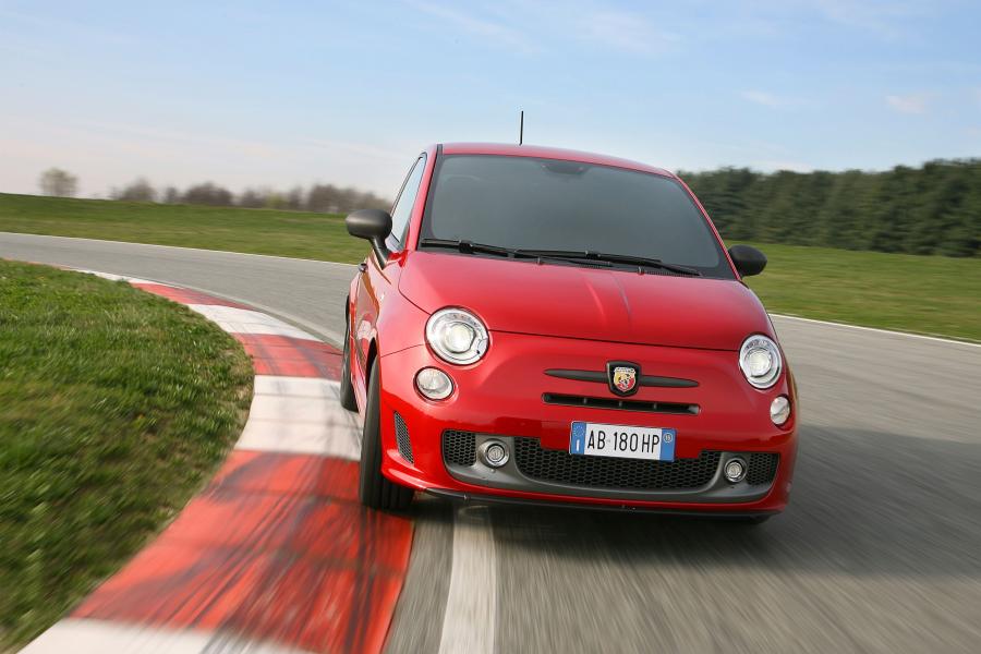  Abarth 595 Competizione 2012 года  (фото 3 из 47)